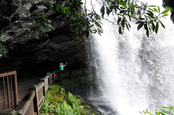 Lee Duquette under Dry Falls